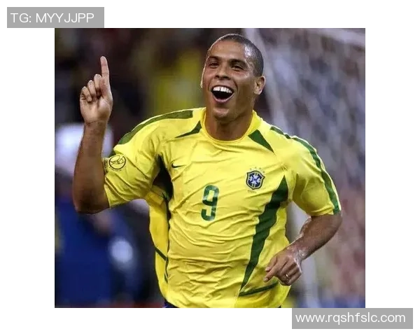 足球星元宵盛宴:球场上的璀璨灯火与激情共舞的夜晚